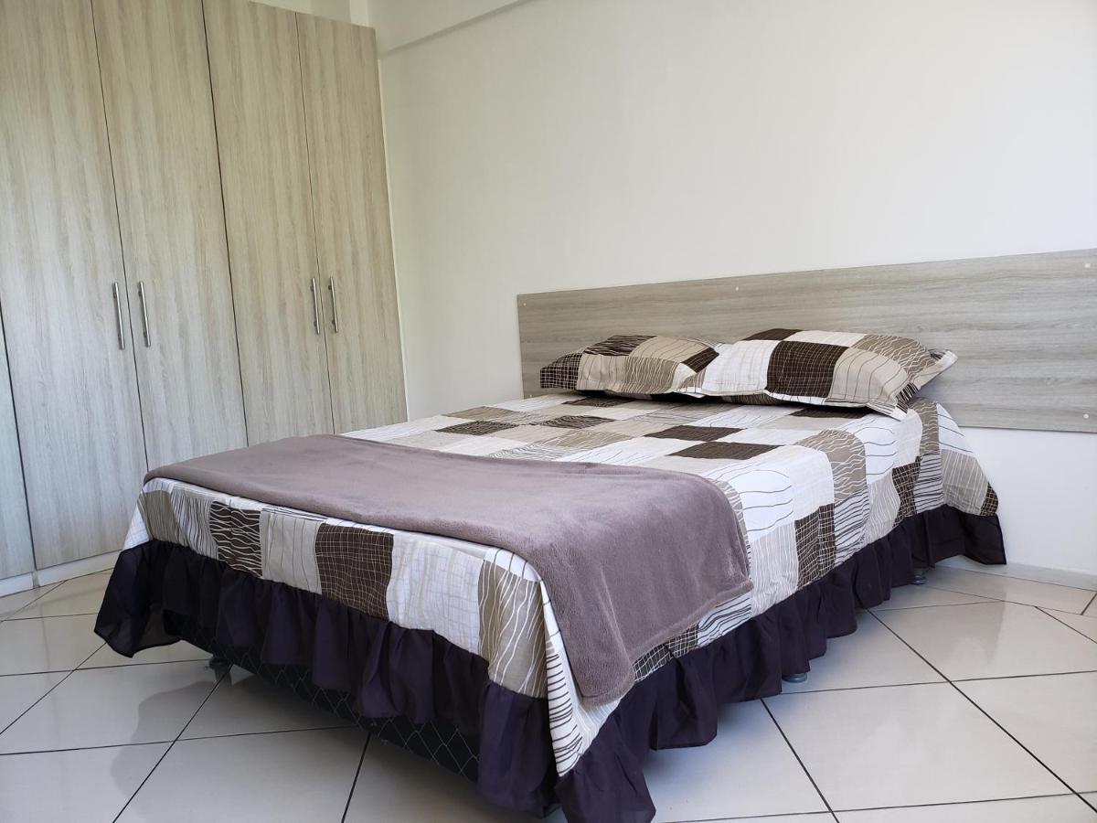 Spot Residence Sao Carlos 700M Da Usp Eksteriør bilde